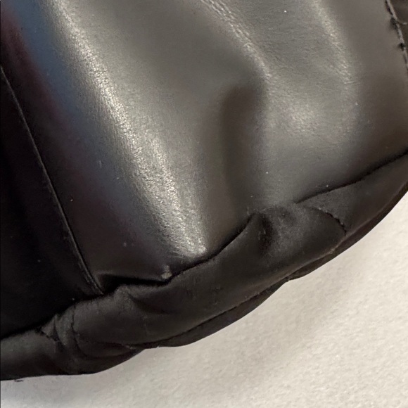 Kurt Geiger Black Quilted Shoulder Bag with Gold Chain and Raven 🐦‍⬛ - Picture 12 of 14